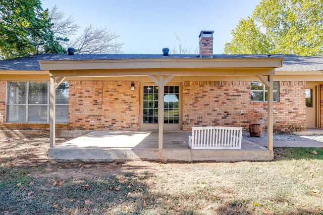9053 S Highway 171, Grandview, TX 76050