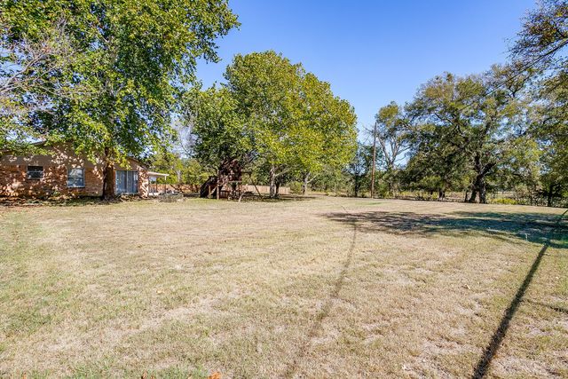 9053 S Highway 171, Grandview, TX 76050