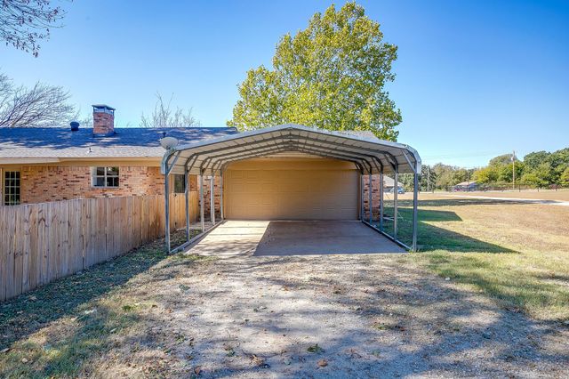 9053 S Highway 171, Grandview, TX 76050