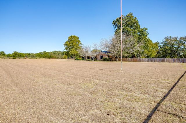 9053 S Highway 171, Grandview, TX 76050