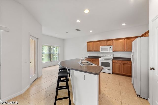 2410 Verdmont CT, Cape Coral, FL 33991