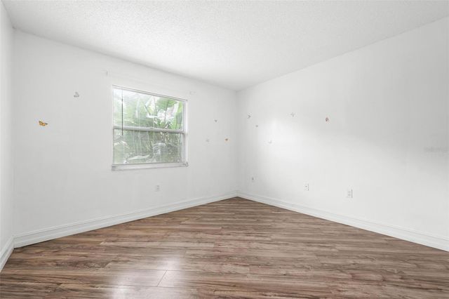 3223 BENEVA ROAD 101, Sarasota, FL 34232