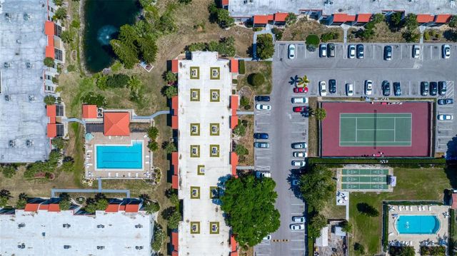 3223 BENEVA ROAD 101, Sarasota, FL 34232