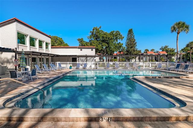 3223 BENEVA ROAD 101, Sarasota, FL 34232