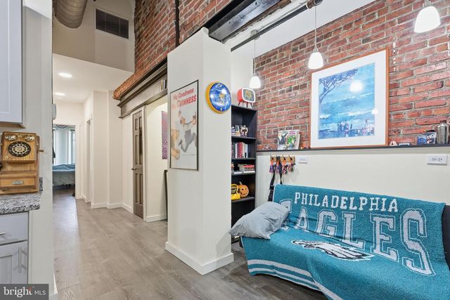 833 N MARKET ST, Wilmington, DE 19801