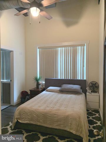 833 N MARKET ST, Wilmington, DE 19801