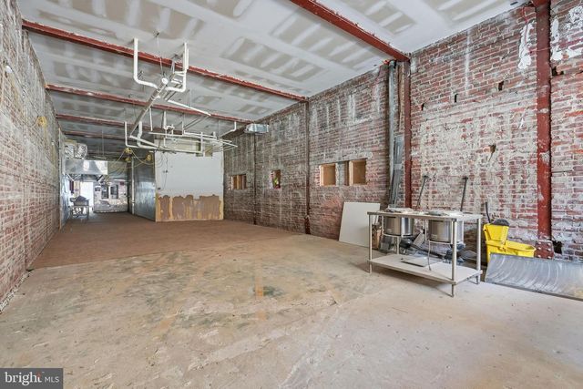 833 N MARKET ST, Wilmington, DE 19801