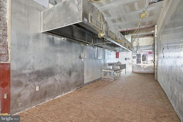 833 N MARKET ST, Wilmington, DE 19801