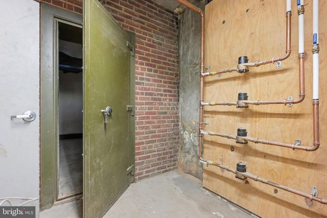 833 N MARKET ST, Wilmington, DE 19801