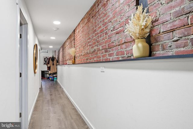 833 N MARKET ST, Wilmington, DE 19801