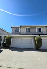 1/2 Burnet Avenue, North Hills, CA 91343