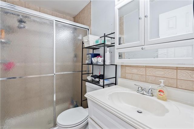 5876 Beechwalk DR, Virginia Beach, VA 23464