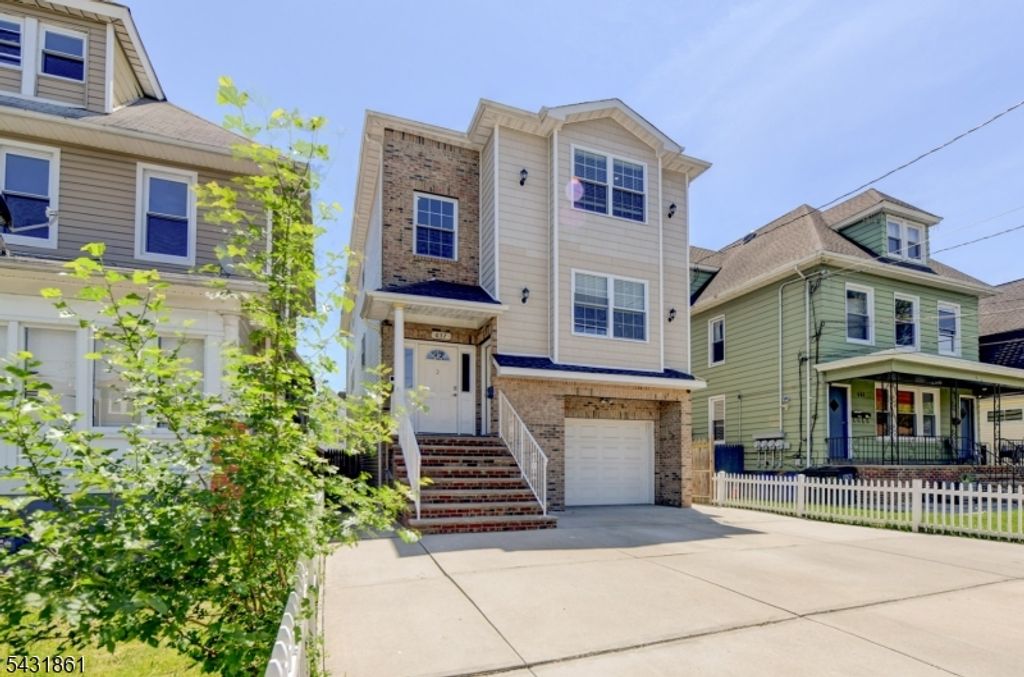 657 Jefferson Ave, Elizabeth City, NJ 07201