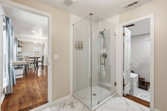 4308 Donnelly Avenue, Fort Worth, TX 76107