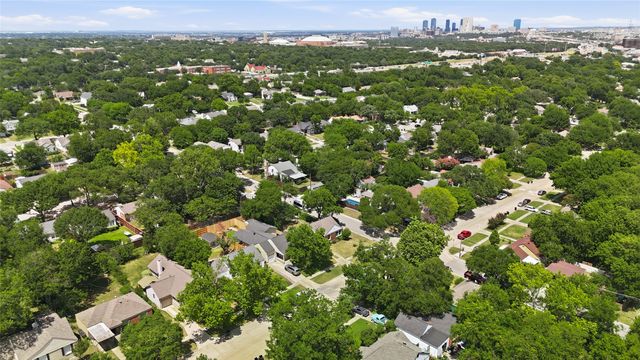 4308 Donnelly Avenue, Fort Worth, TX 76107