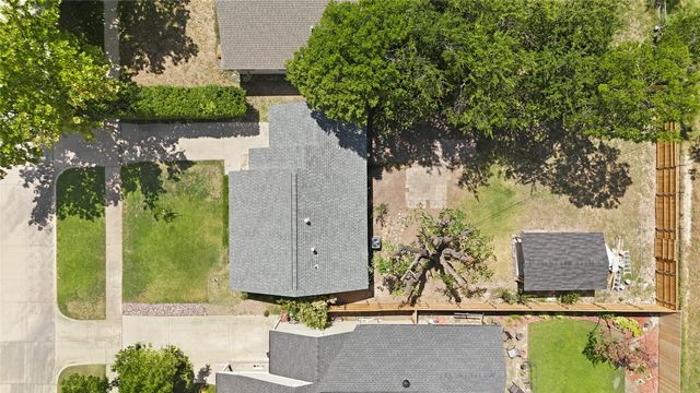 4308 Donnelly Avenue, Fort Worth, TX 76107