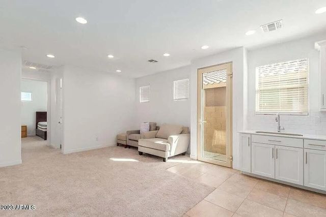 3741 S 64th Drive, Phoenix, AZ 85043