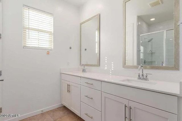 3741 S 64th Drive, Phoenix, AZ 85043