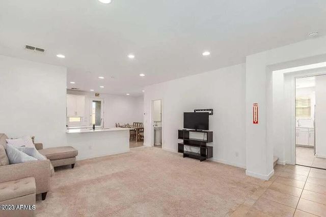 3741 S 64th Drive, Phoenix, AZ 85043