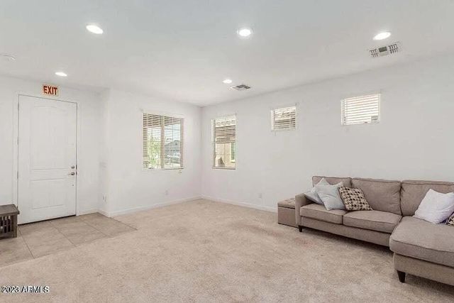 3741 S 64th Drive, Phoenix, AZ 85043