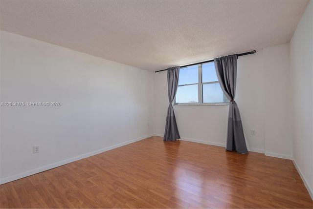 6900 Bay Drive 6H, Miami Beach, FL 33141