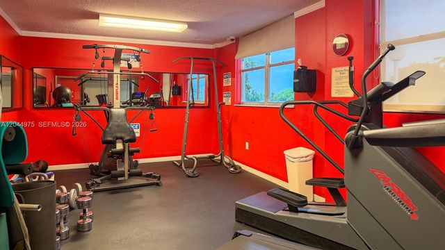 6900 Bay Drive 6H, Miami Beach, FL 33141