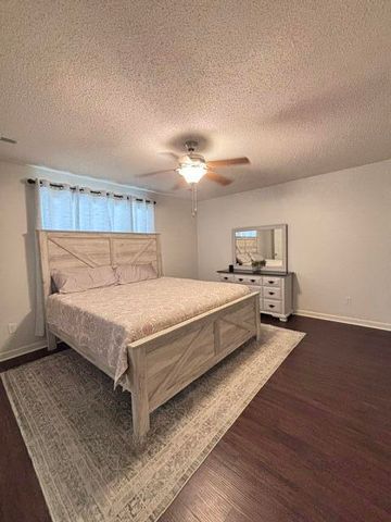 8 Bland Street, Mayesville, SC 29104
