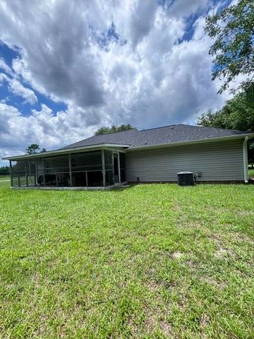 8 Bland Street, Mayesville, SC 29104