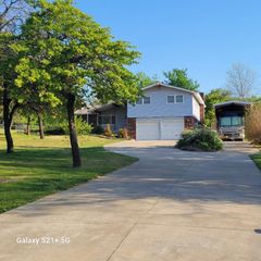 13723 Ravenswood Drive, Choctaw, OK 73020