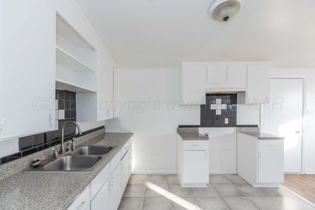 4412 S HUGHES Street, Amarillo, TX 79110