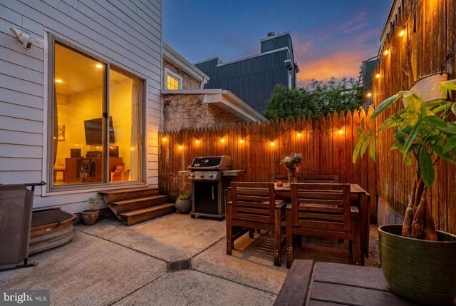 1352 N PALETHORP ST, Philadelphia, PA 19122