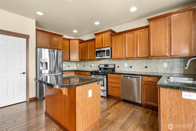 16458 Canal Court SE, Yelm, WA 98597