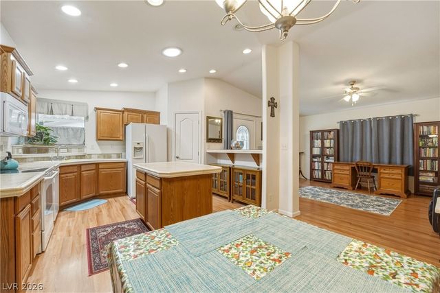 881 Montecito Drive, Pahrump, NV 89048