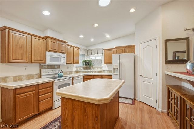 881 Montecito Drive, Pahrump, NV 89048