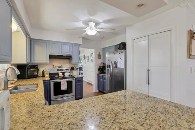 185 Kensington Drive, Delaware, OH 43015