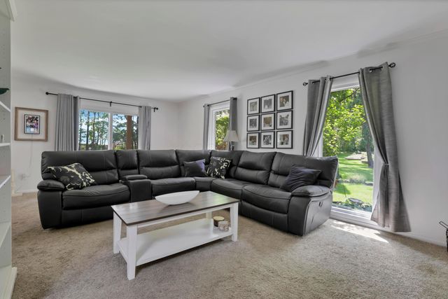 185 Kensington Drive, Delaware, OH 43015