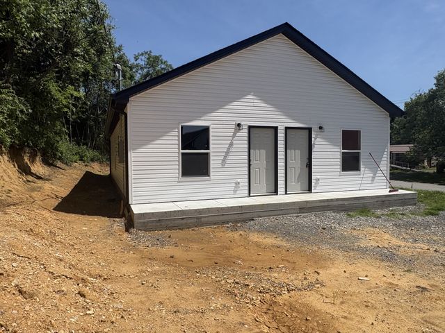 111 Second Avenue, Carthage, TN 37030