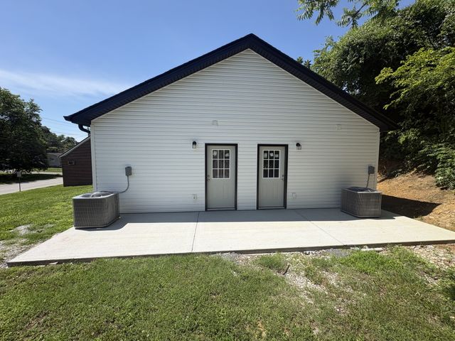 111 Second Avenue, Carthage, TN 37030