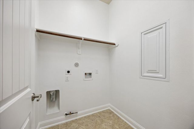 8135 W Pine Creek Bend, Cypress, TX 77433