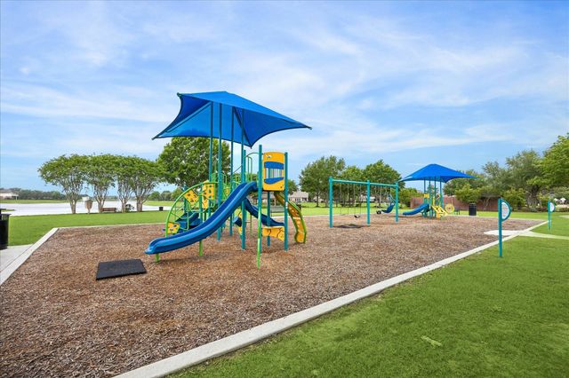 8135 W Pine Creek Bend, Cypress, TX 77433