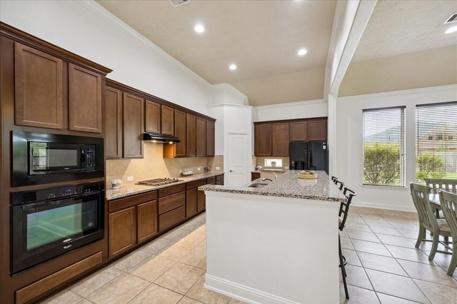 8135 W Pine Creek Bend, Cypress, TX 77433