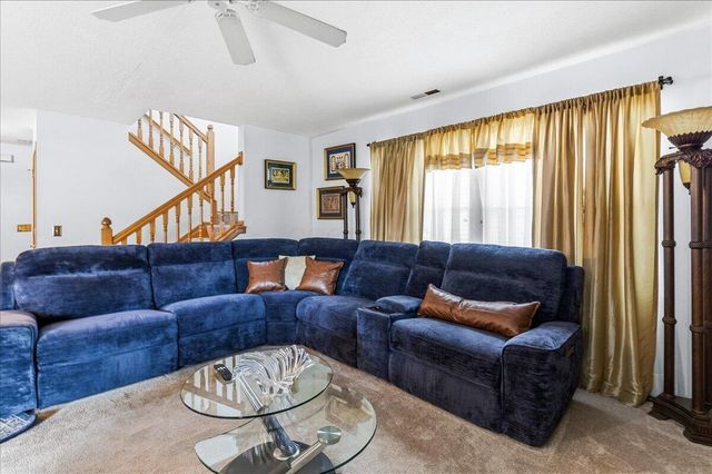 3656 Parker Knoll Lane, Columbus, OH 43219