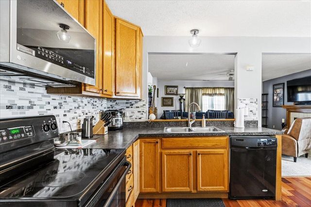 3656 Parker Knoll Lane, Columbus, OH 43219