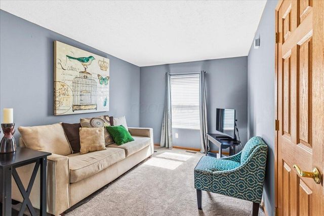 3656 Parker Knoll Lane, Columbus, OH 43219