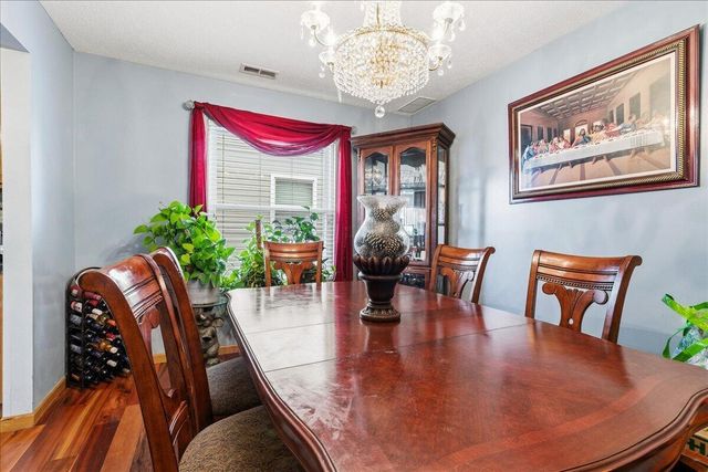 3656 Parker Knoll Lane, Columbus, OH 43219