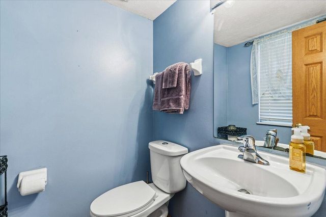 3656 Parker Knoll Lane, Columbus, OH 43219