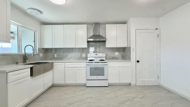 1367 Hubbard Avenue, San Leandro, CA 94579