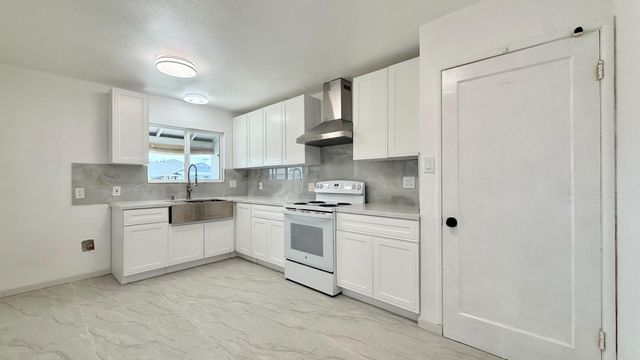 1367 Hubbard Avenue, San Leandro, CA 94579