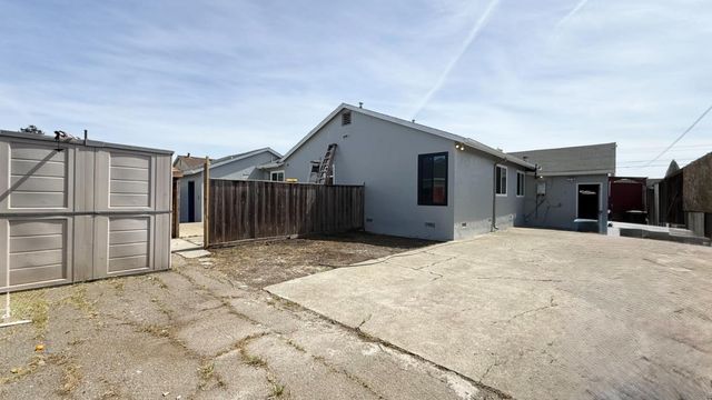1367 Hubbard Avenue, San Leandro, CA 94579