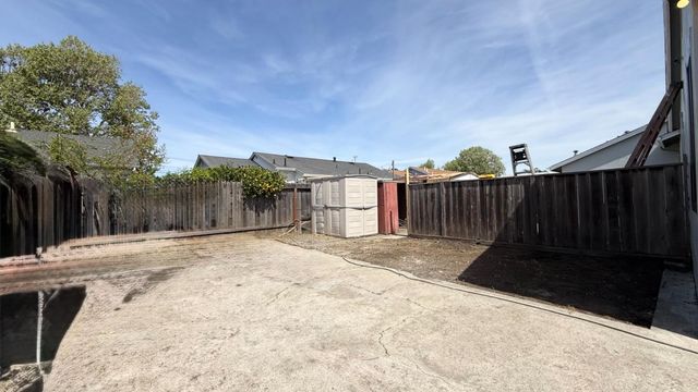 1367 Hubbard Avenue, San Leandro, CA 94579
